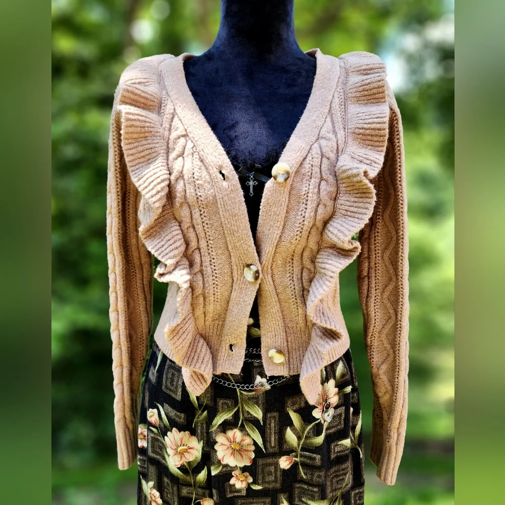 Button Up Ruffled Sweater ~ Nude/Cocoa Color NWOT - Picture 3 of 9